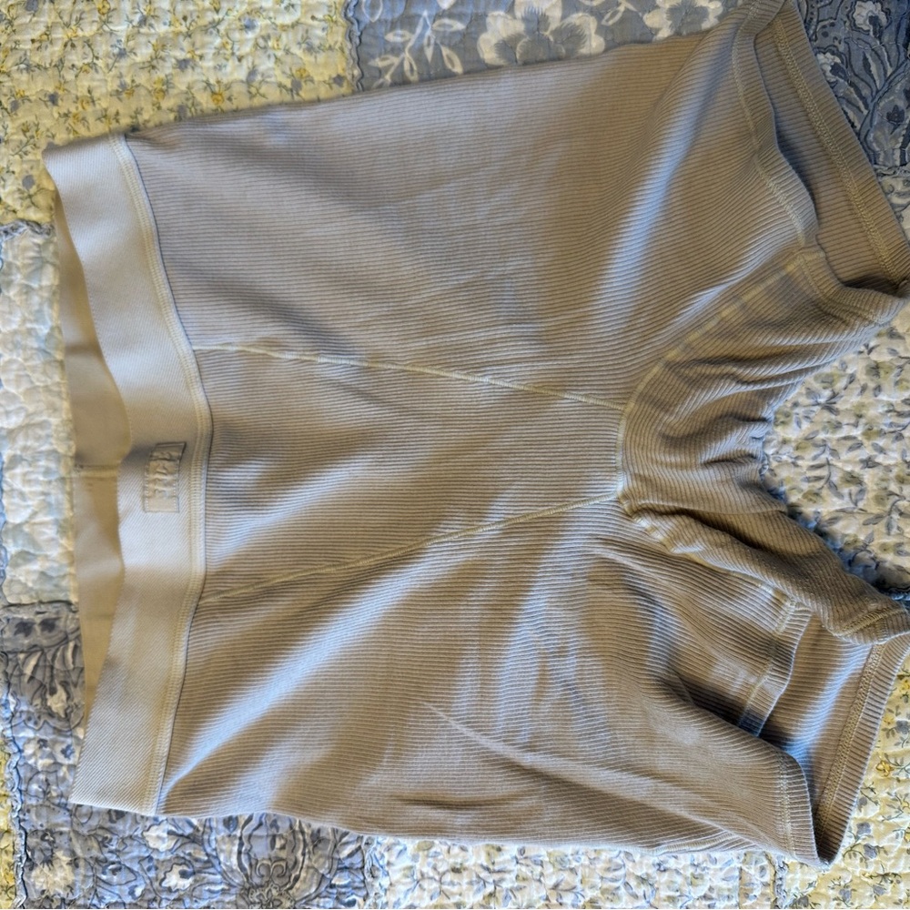 SKIMS Light Beige Ribbed Shorts